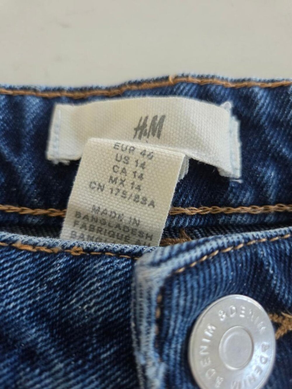 H & M Medium Wash Blue Denim Straight Leg Jeans  14 - Picture 5 of 6